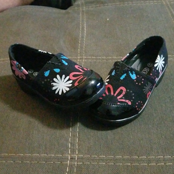 Coco Clogs - Picture 1 of 3